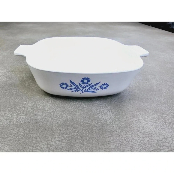 Corning Ware White Blue Cornflower P-1-B 1 Qt Casserole Dish Made In The USA - Picture 1 of 7